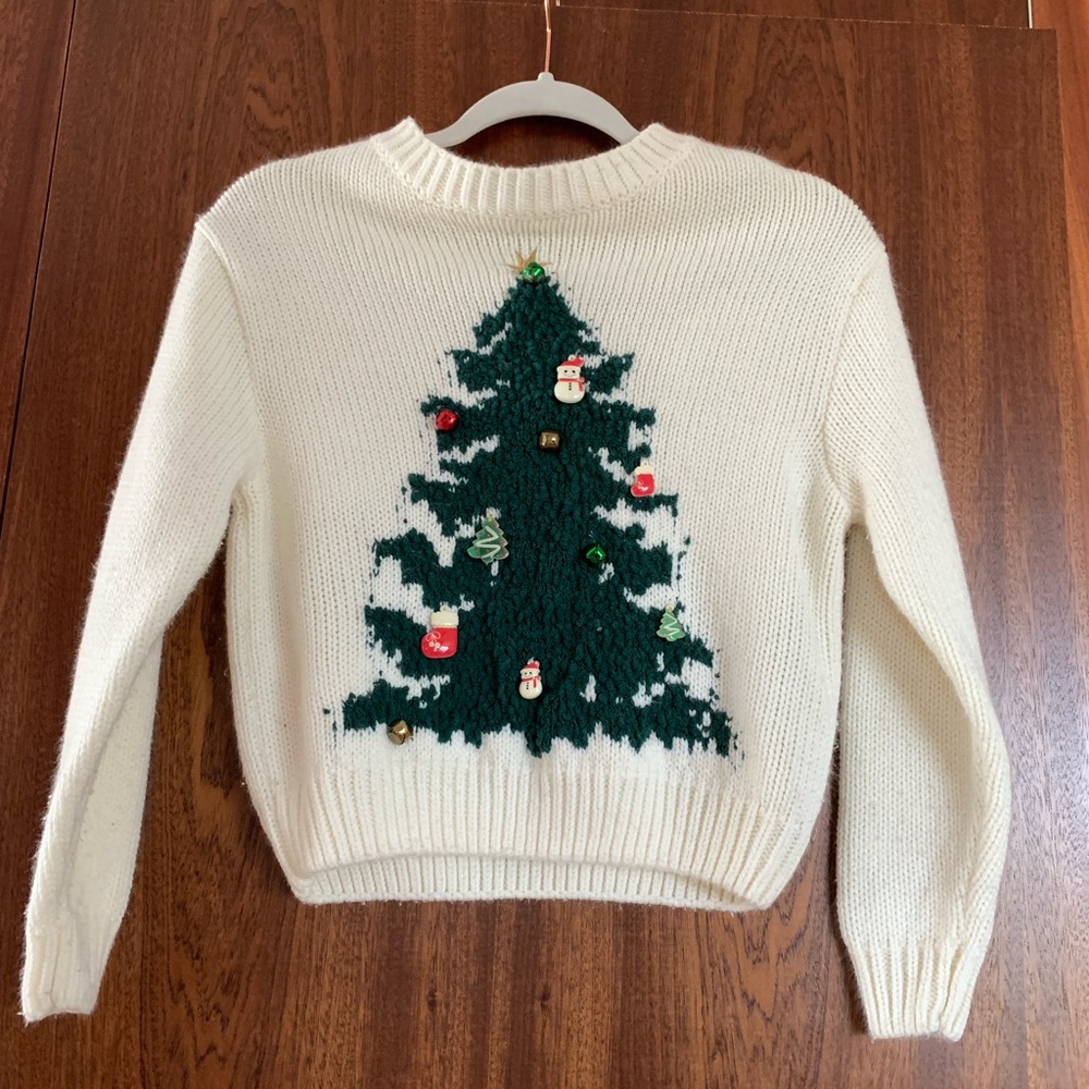 Pull&Bear Cream Sweater with Green Christmas Tree
